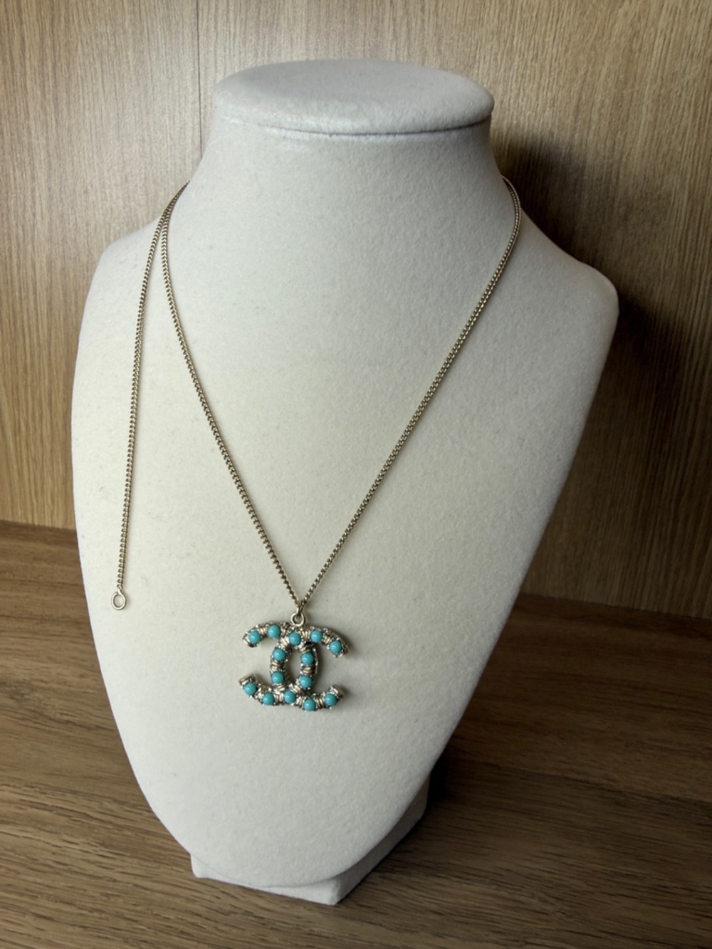 CHANEL Gold-Tone Necklace with Turquoise CC Pendant